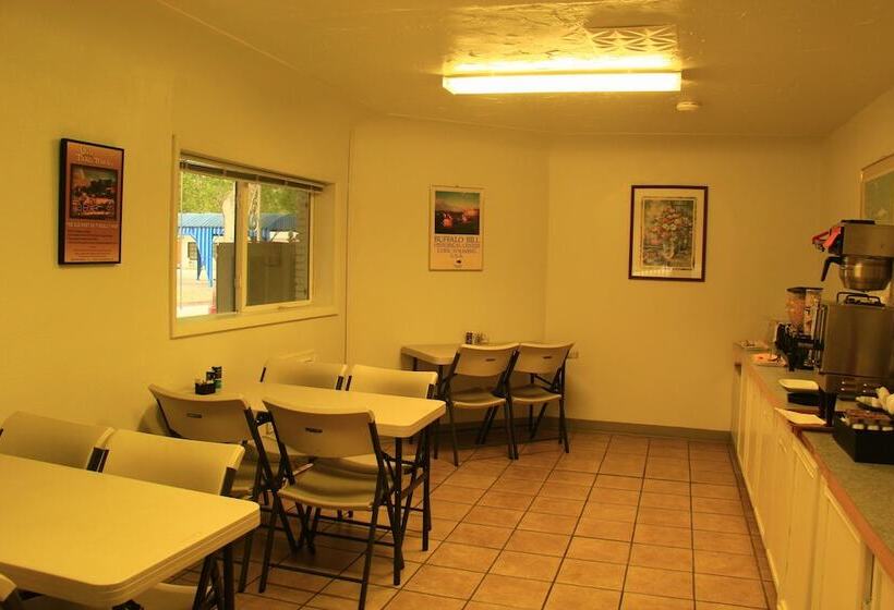 فندق Sunrise Motor Inn