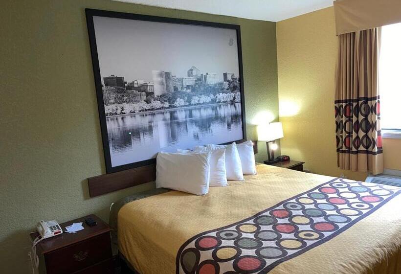 فندق Super 8 By Wyndham Hancock Md