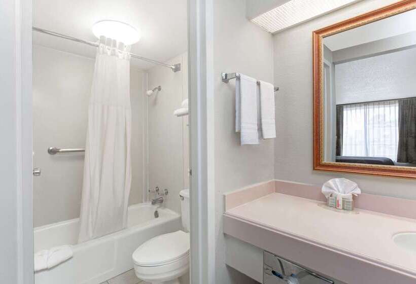 فندق Super 8 By Wyndham Longview/north