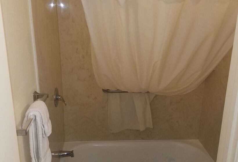 Surestay Hotel By Best Western Hollister