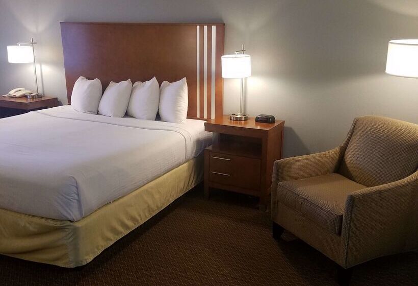 Surestay Hotel By Best Western Hollister