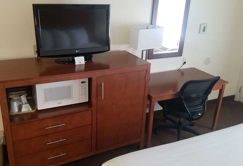 Surestay Hotel By Best Western Hollister