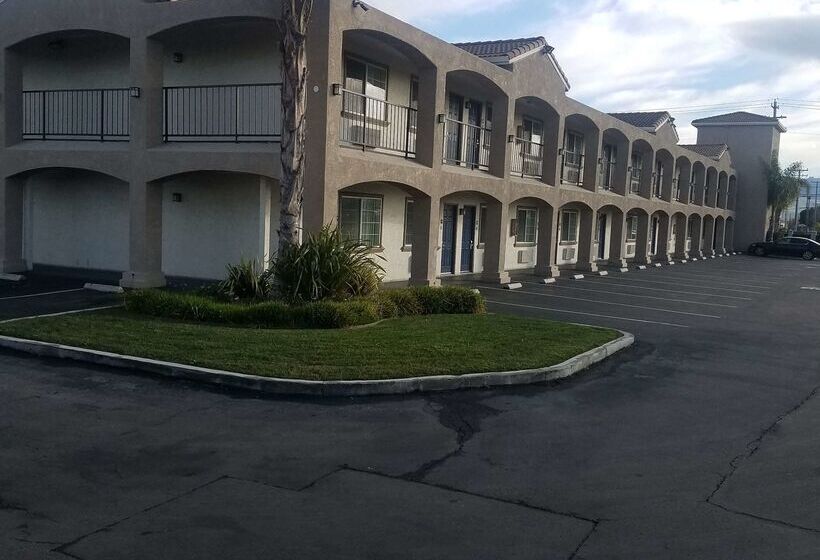 Surestay Hotel By Best Western Hollister