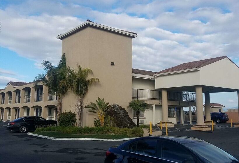 Surestay Hotel By Best Western Hollister