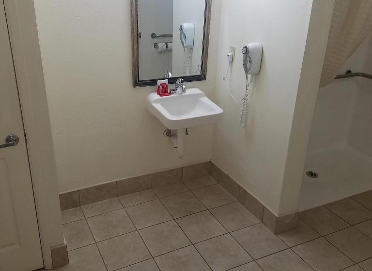 Surestay Hotel By Best Western Hollister