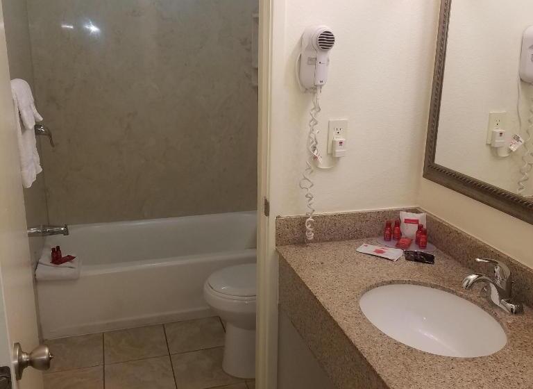 Surestay Hotel By Best Western Hollister