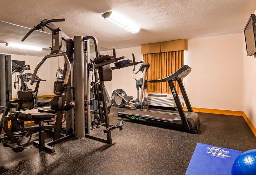 فندق Deluxe Inn Wytheville