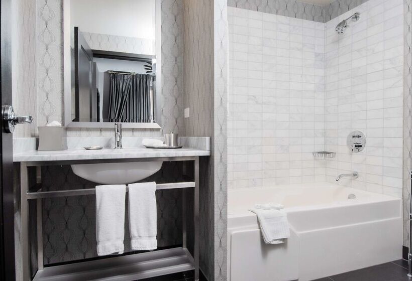 The Allegro Royal Sonesta Hotel Chicago Loop