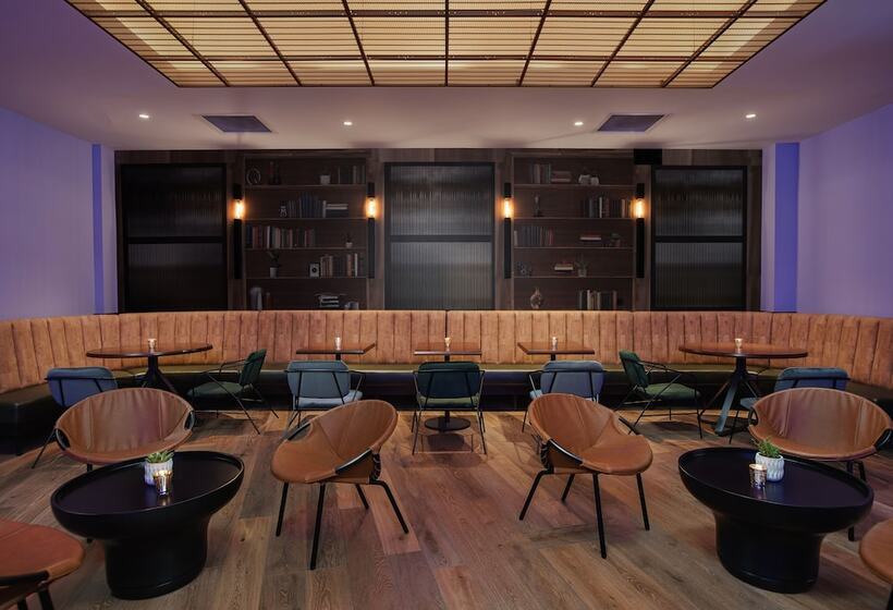 Отель The Beeman