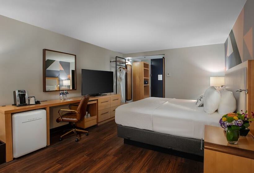 Отель The Beeman