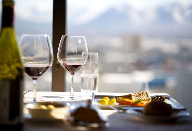 The Hotel Captain Cook