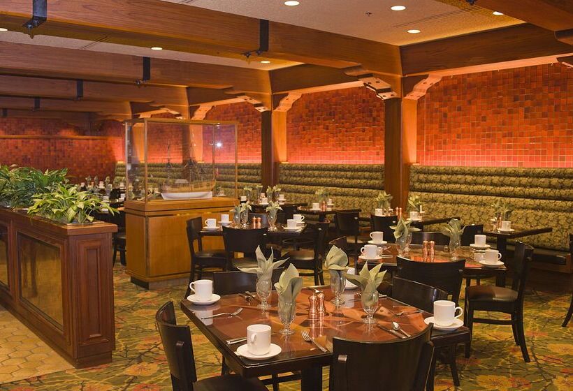 The Hotel Captain Cook