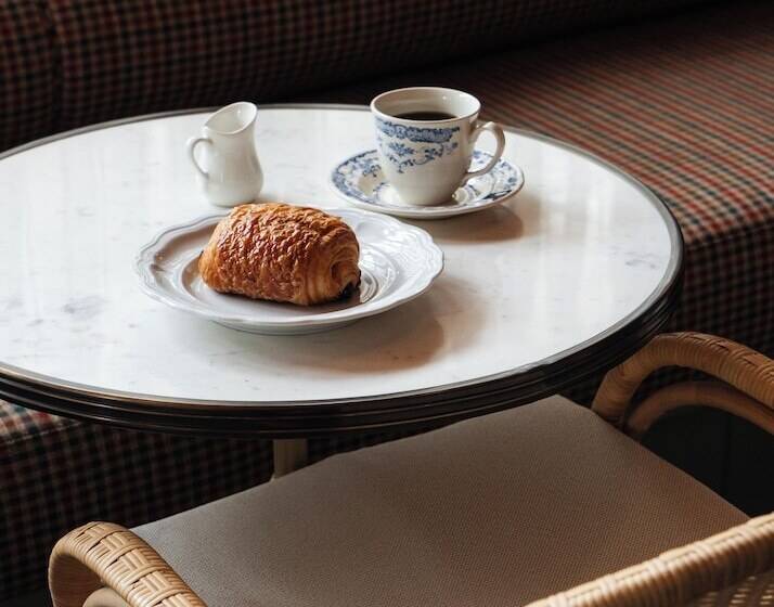 ホテル Le Petit Pali At 8th Ave