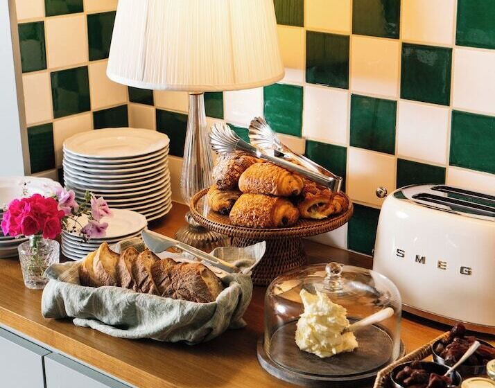 ホテル Le Petit Pali At 8th Ave