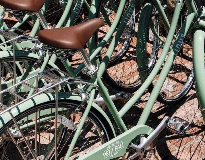 ホテル Le Petit Pali At 8th Ave