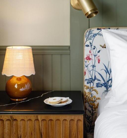 ホテル Le Petit Pali At 8th Ave