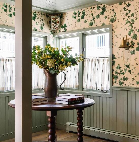 호텔 Le Petit Pali At 8th Ave