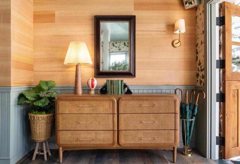 ホテル Le Petit Pali At 8th Ave