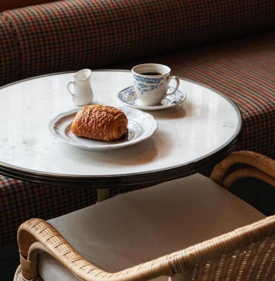 호텔 Le Petit Pali At 8th Ave