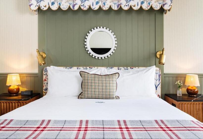 ホテル Le Petit Pali At 8th Ave