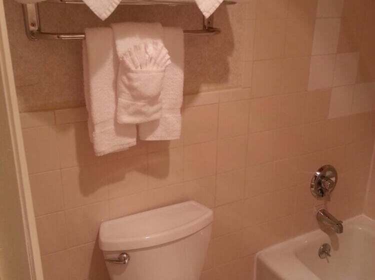 호텔 The Inn At Tomichi Village