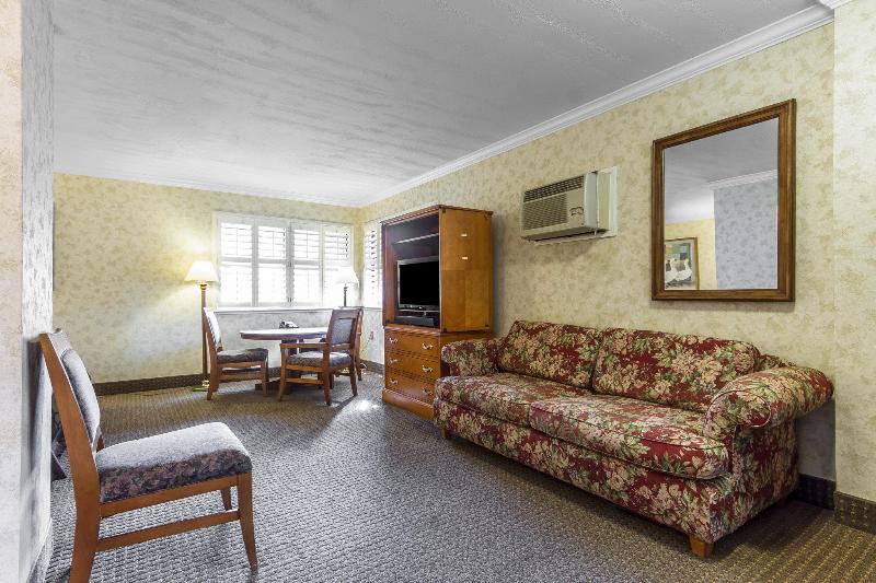 בית מלון כפרי The Vine Inn Davis