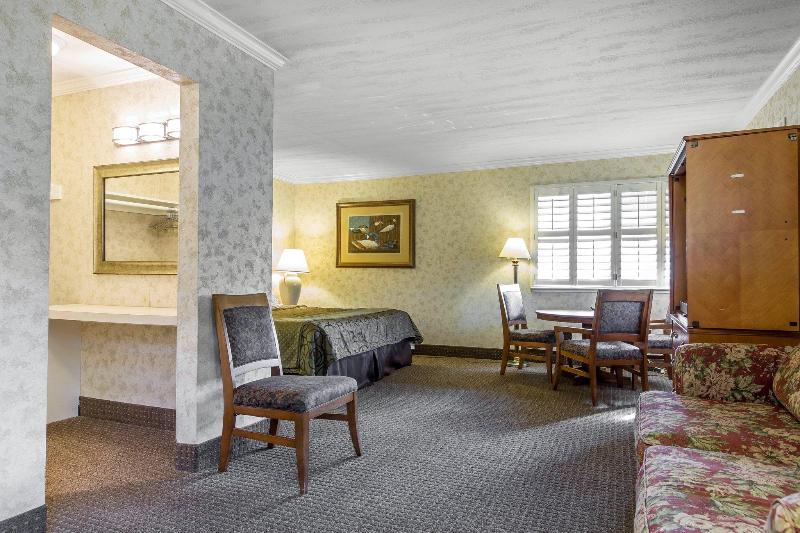 בית מלון כפרי The Vine Inn Davis