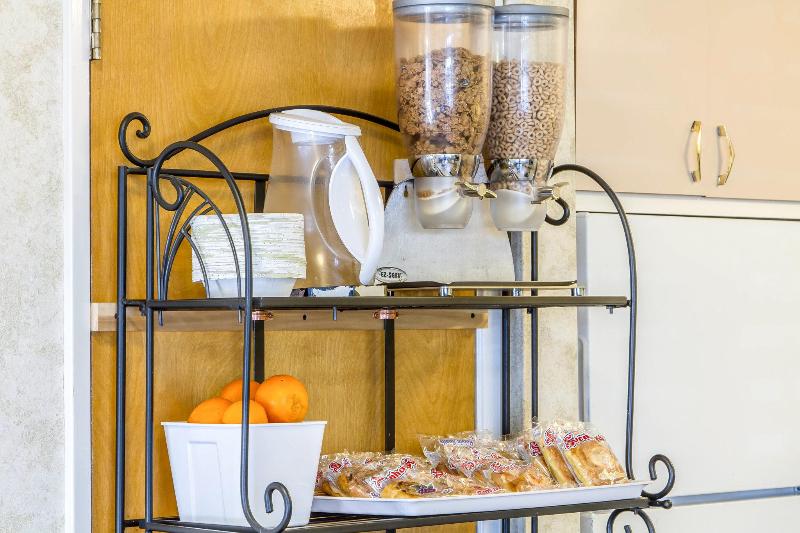 בית מלון כפרי The Vine Inn Davis