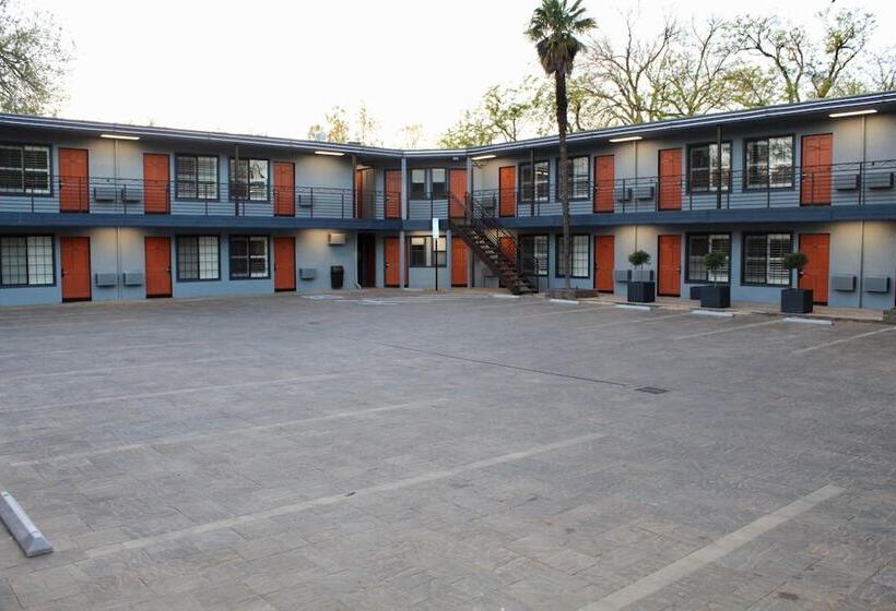 בית מלון כפרי The Vine Inn Davis