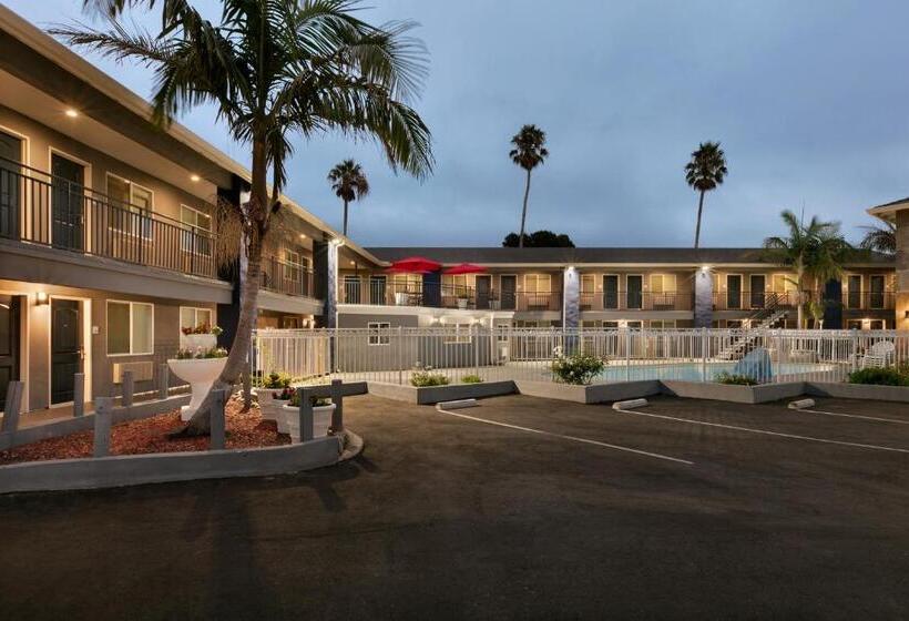 فندق Torch Lite Inn At The Beach Boardwalk