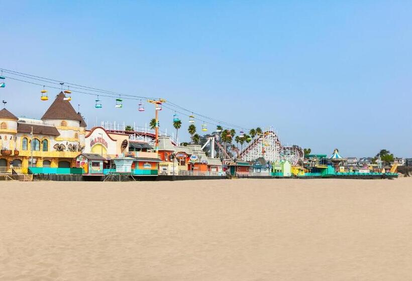 فندق Torch Lite Inn At The Beach Boardwalk