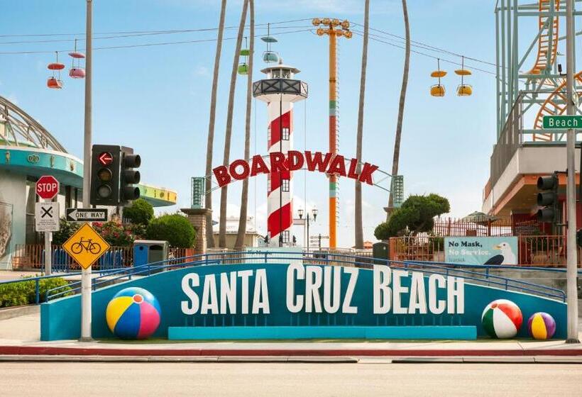 فندق Torch Lite Inn At The Beach Boardwalk