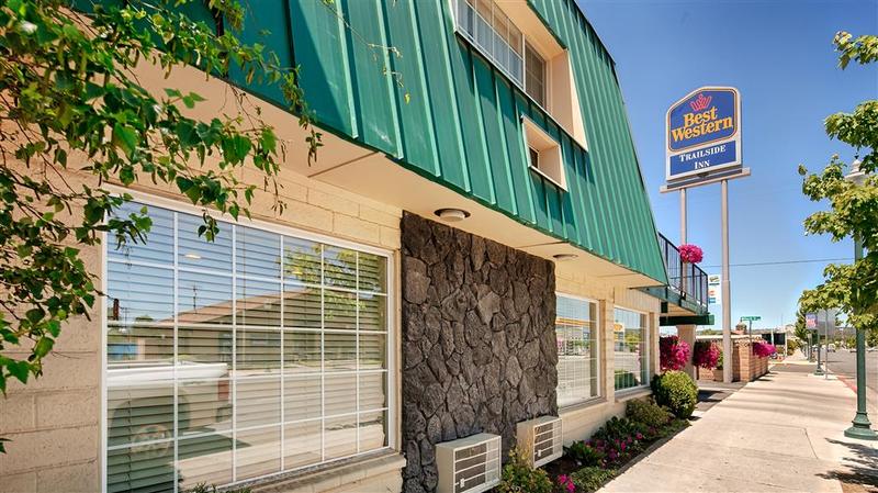 酒店 Trailside Inn