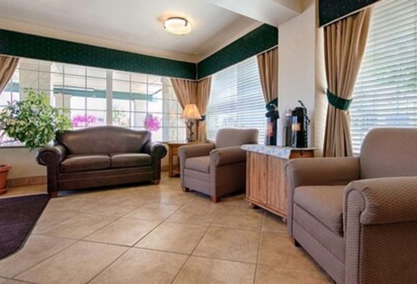 酒店 Trailside Inn