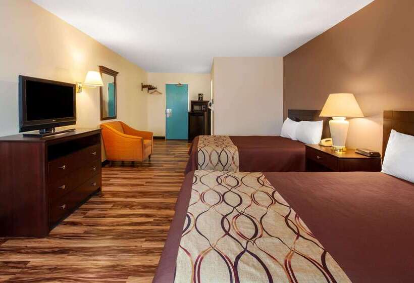 فندق Travelodge By Wyndham Cleveland Airport
