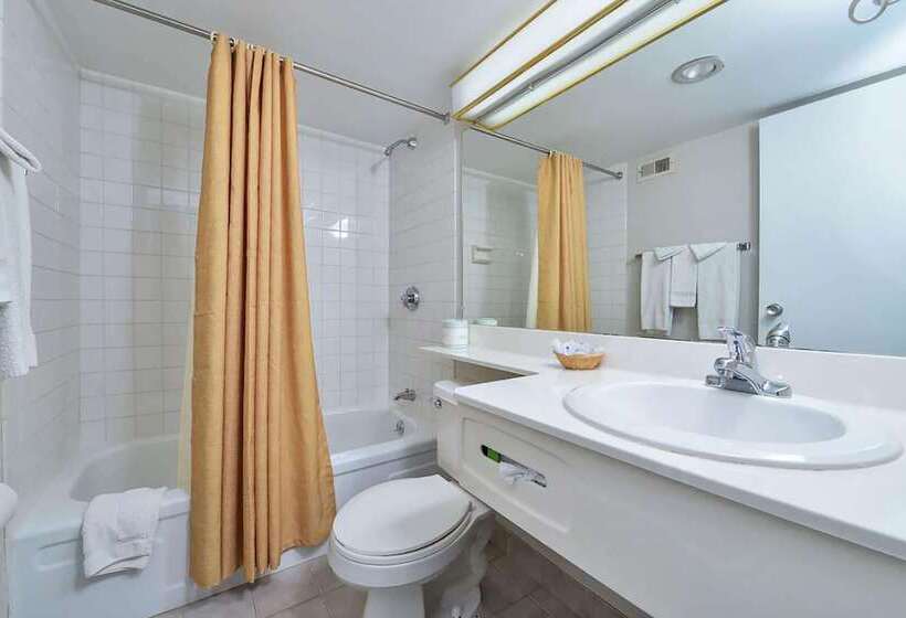 فندق Travelodge By Wyndham Cleveland Airport