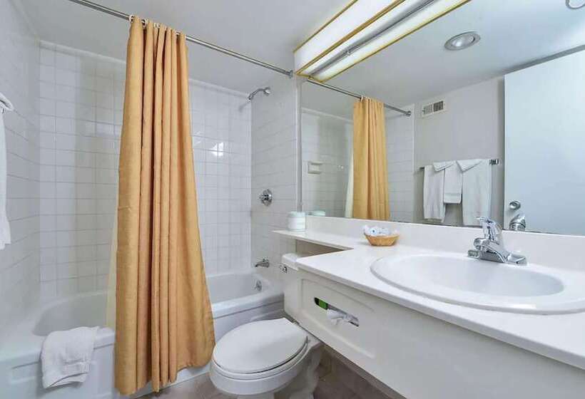 فندق Travelodge By Wyndham Cleveland Airport