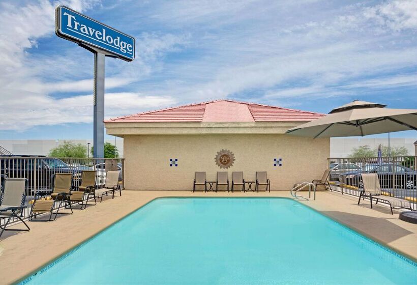 ホテル Days Inn By Wyndham Las Vegas Airport Near The Strip