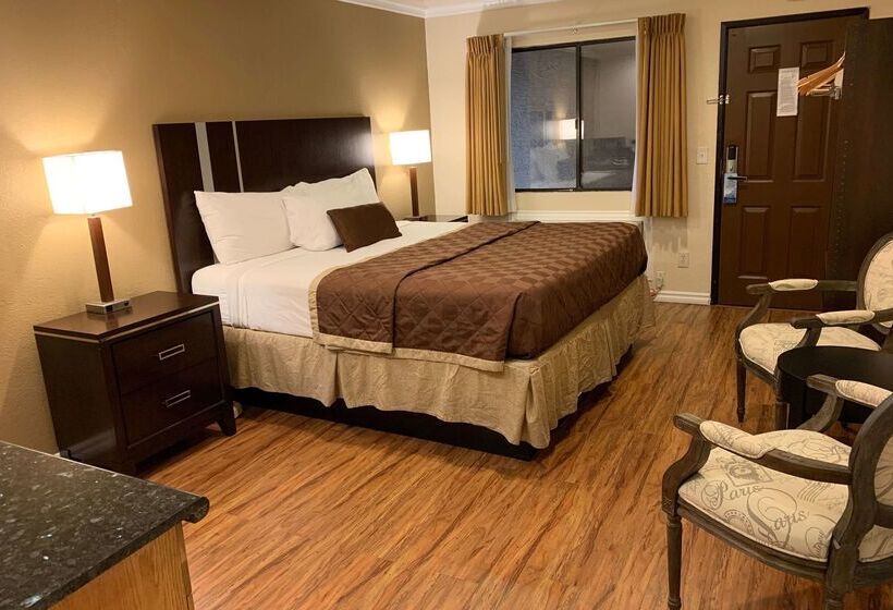 ホテル Days Inn By Wyndham Las Vegas Airport Near The Strip