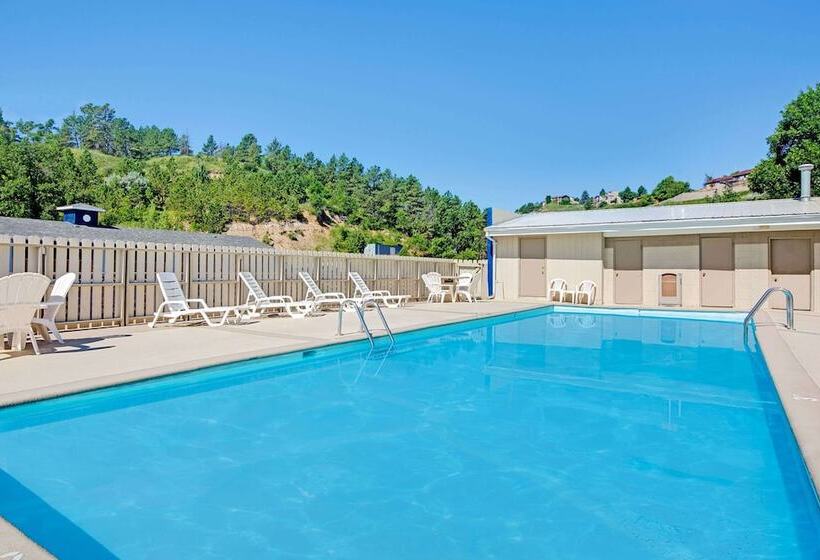 호텔 Travelodge By Wyndham Rapid City