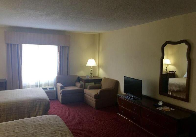 هتل University Inn Duke