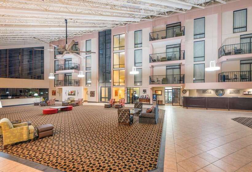 فندق Wyndham Garden Stillwater