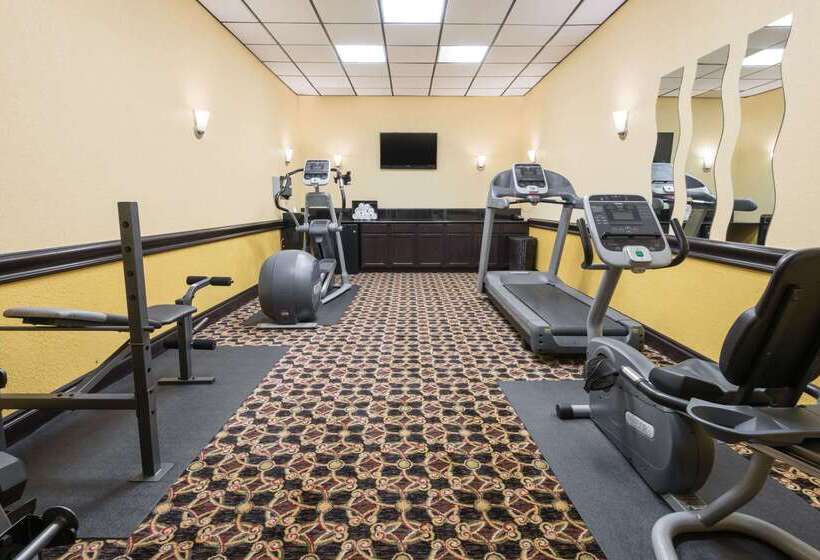 فندق Wyndham Garden Stillwater