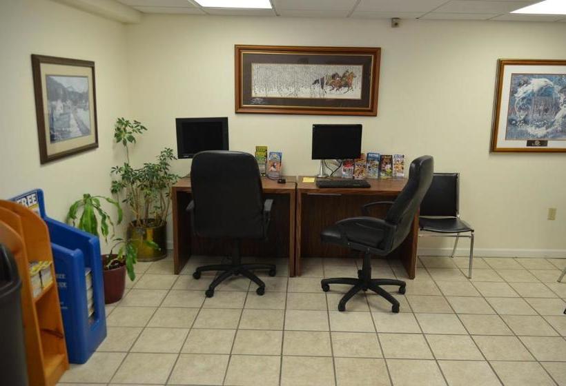 호텔 Zoders Inn And Suites