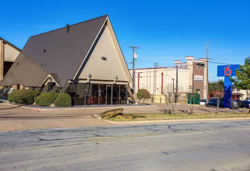 Motel 6 Arlington, Tx  Uta