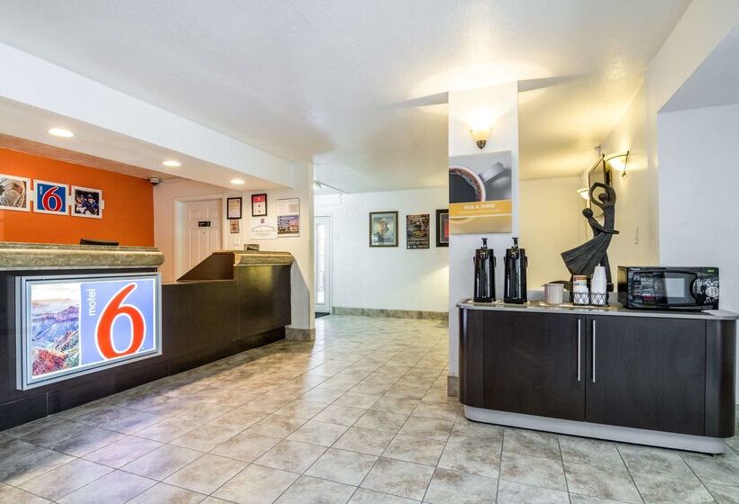 Motel 6 Glendale Az
