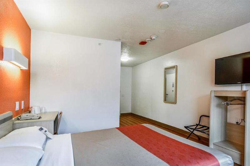 Motel 6framingham, Ma  Boston West