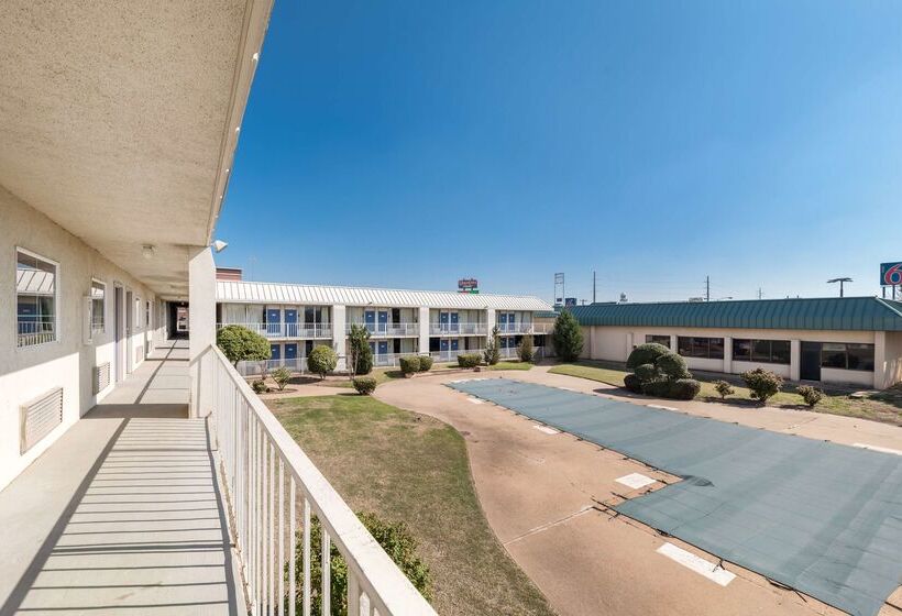 Motel 6oklahoma City, Ok  Bricktown