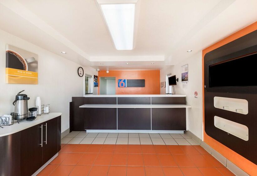 Motel 6oklahoma City, Ok  Bricktown