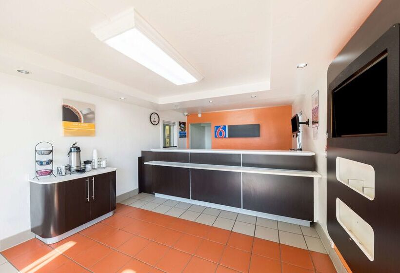 Motel 6oklahoma City, Ok  Bricktown